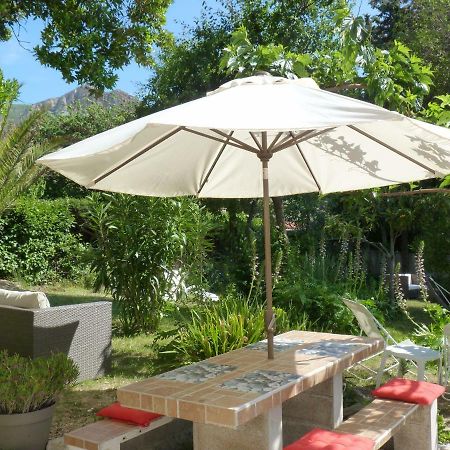 Large Private Garden, Quiet 2-Bedroom Apartment, Air Conditioning, Wifi, Parking Cassis Buitenkant foto
