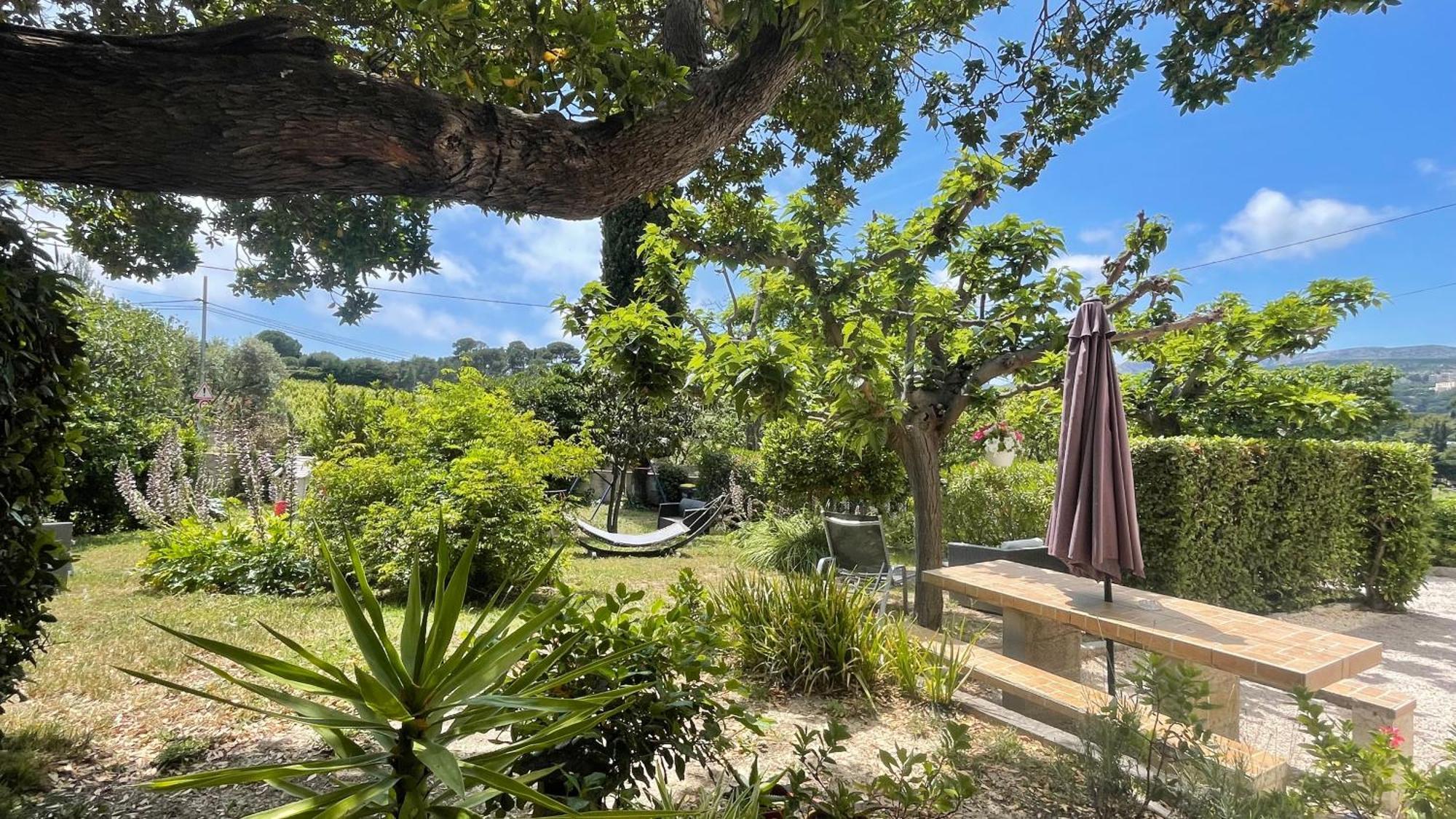 Large Private Garden, Quiet 2-Bedroom Apartment, Air Conditioning, Wifi, Parking Cassis Buitenkant foto