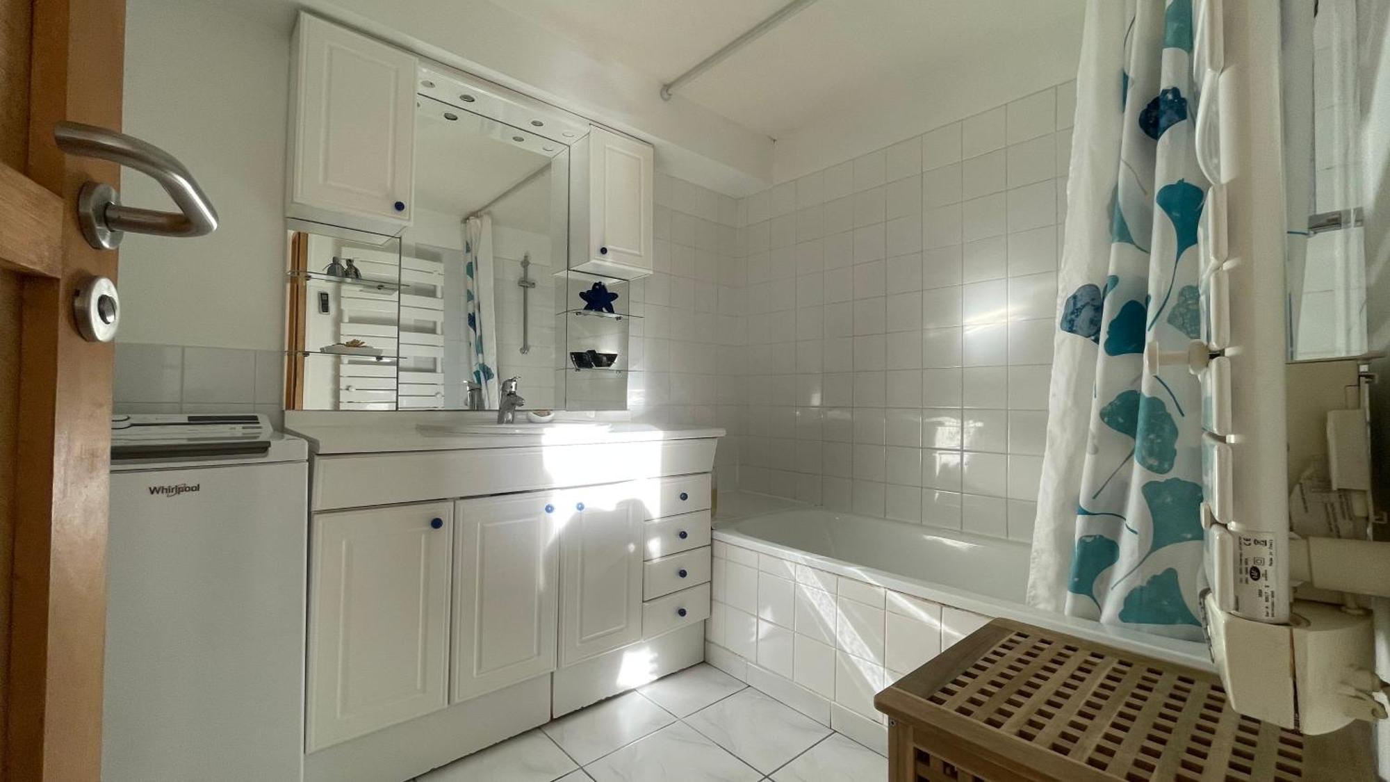 Large Private Garden, Quiet 2-Bedroom Apartment, Air Conditioning, Wifi, Parking Cassis Buitenkant foto